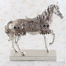 Ngựa bạc trang trí phong thuỷ